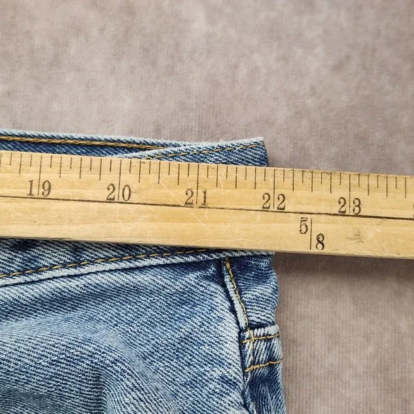 Levis 550 Relaxed Fit Tapered Leg Light Wash Blue Denim Jeans Mens 44x27 - Picture 7 of 8